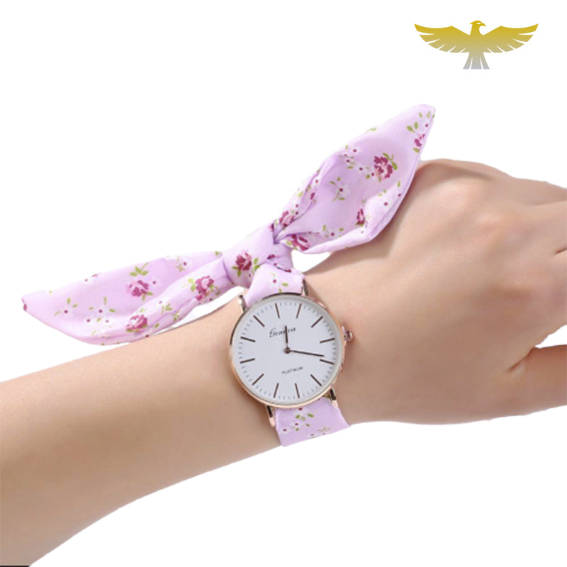 Montre avec bracelet foulard rose à fleurs