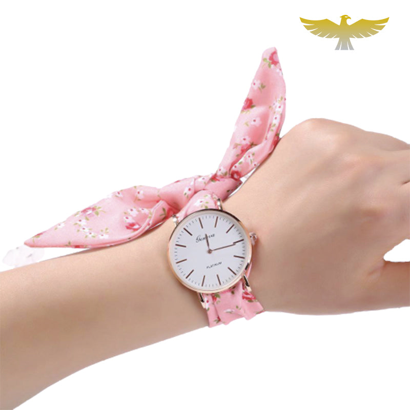 Montre avec bracelet foulard rosé à fleurs