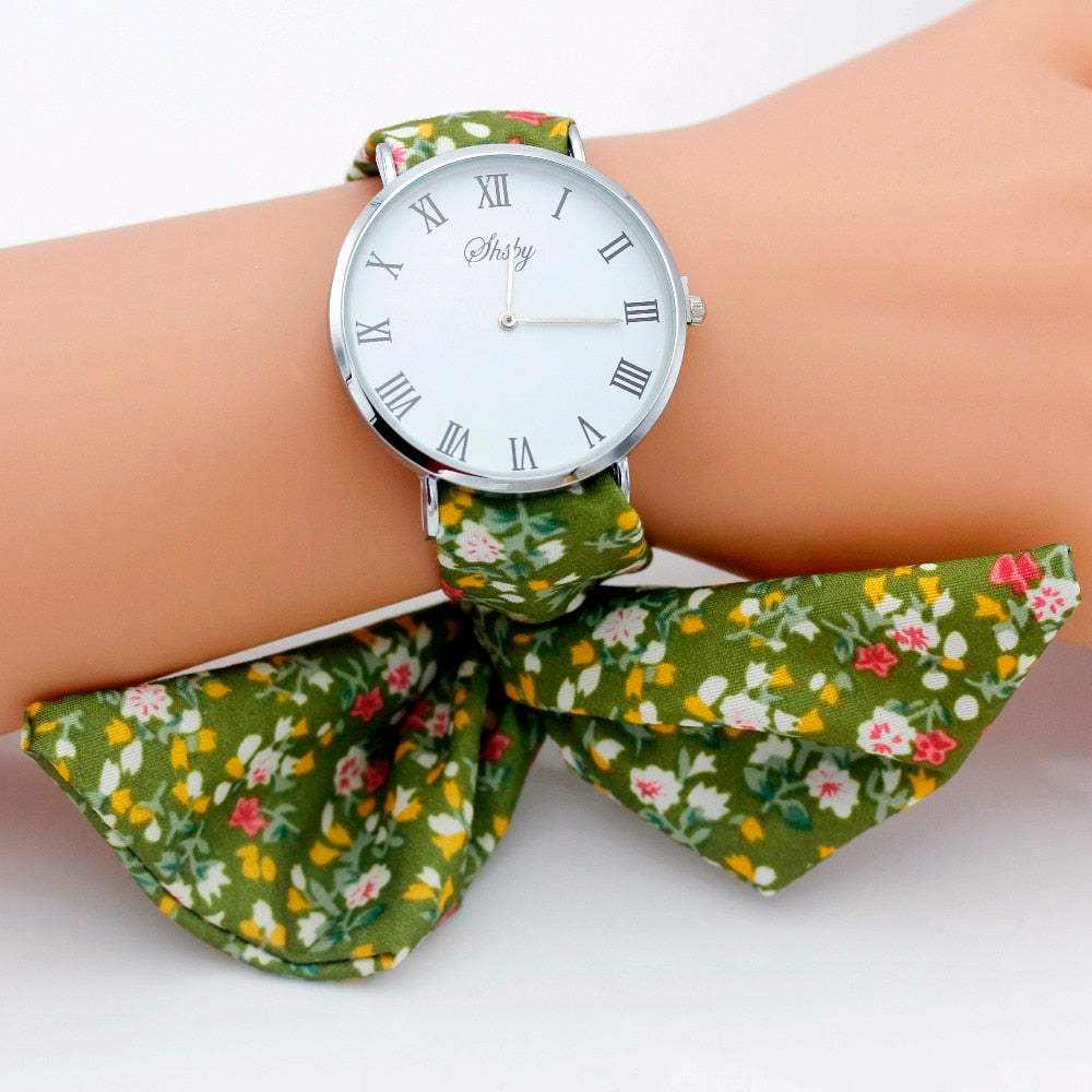 Montre foulard motif fleuri